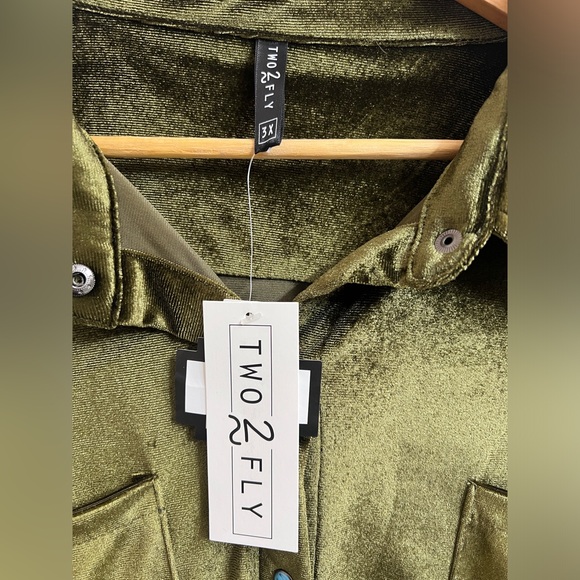Beautiful green velvet blouse size 3x new - Picture 7 of 7